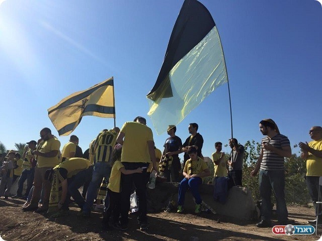 בליגה ג' אתה מתרגל לשבת על סלעים במקום על כיסאות פלסטיק (יואב אייל)